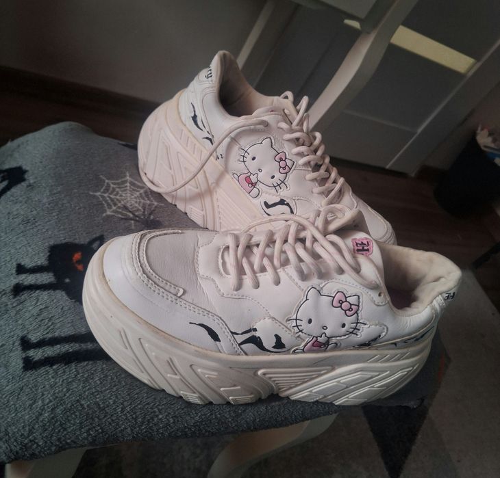 Buty Platformy Bershka Koi Killstar Hello Kitty Sanrio Białe Tribal