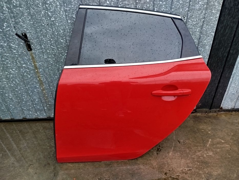 Volvo V40 Drzwi Prawe Lewe Tyl Kod 612-46