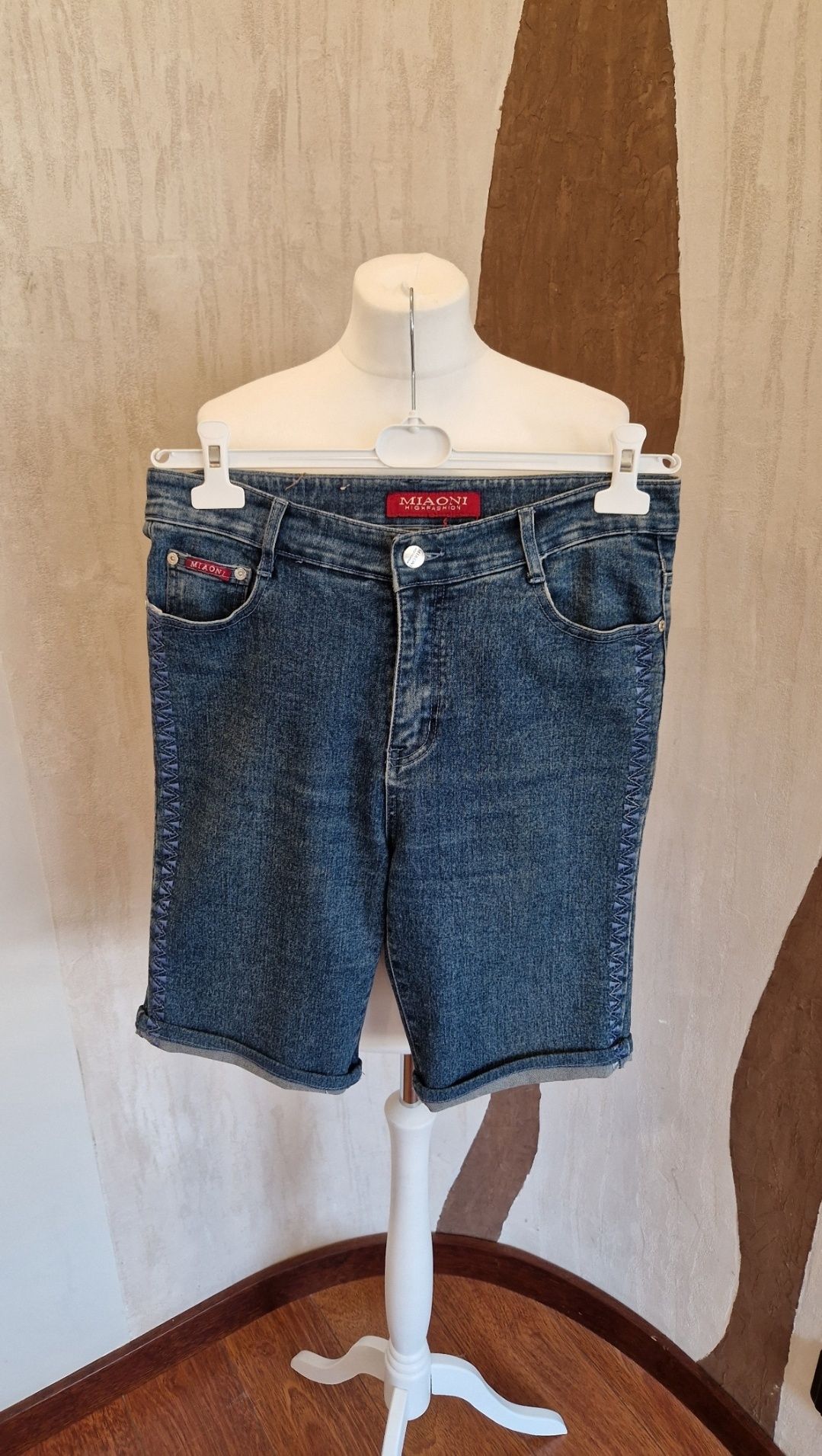 Krótkie spodenki damskie jeans Miaoni