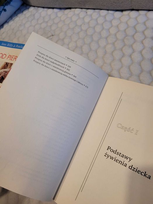 J. Zdzienicia - Karmimy małe dziecko