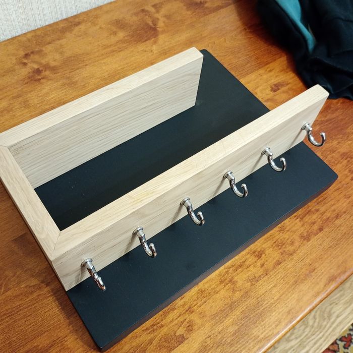 Стіл журнальний з масиву дуба