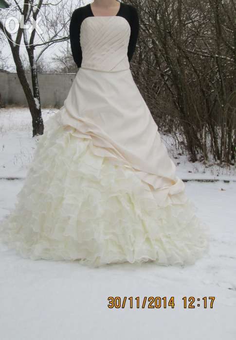 кремовое свадебное платье 48 р.