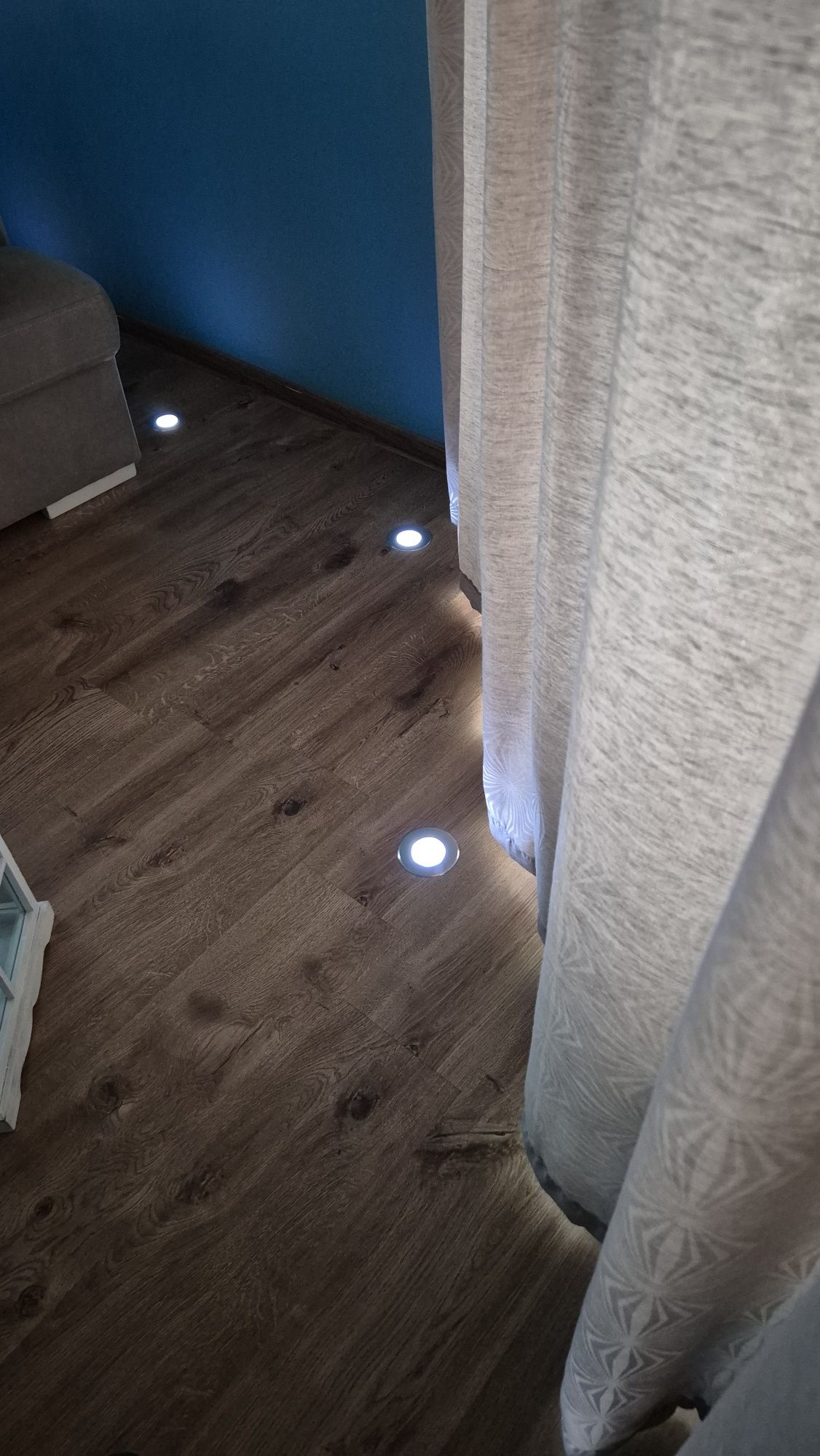 E EGGER Oświetlenie Lampki led podłogowe do paneli
