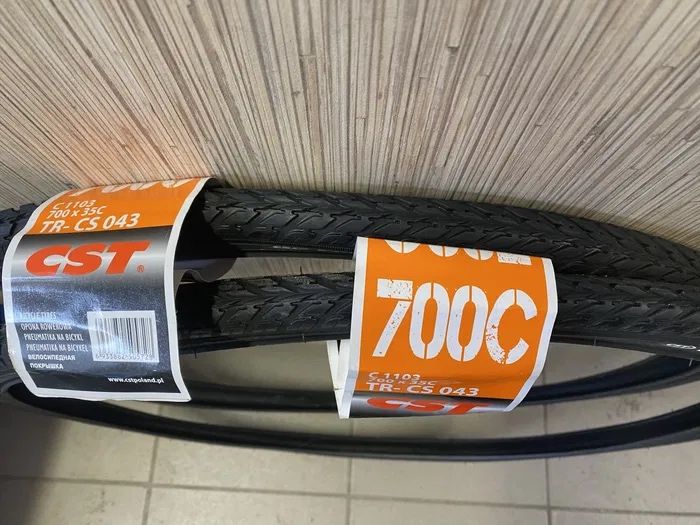 2x Opona CST C-1103 SORIA 700x35C (TR-CS043)