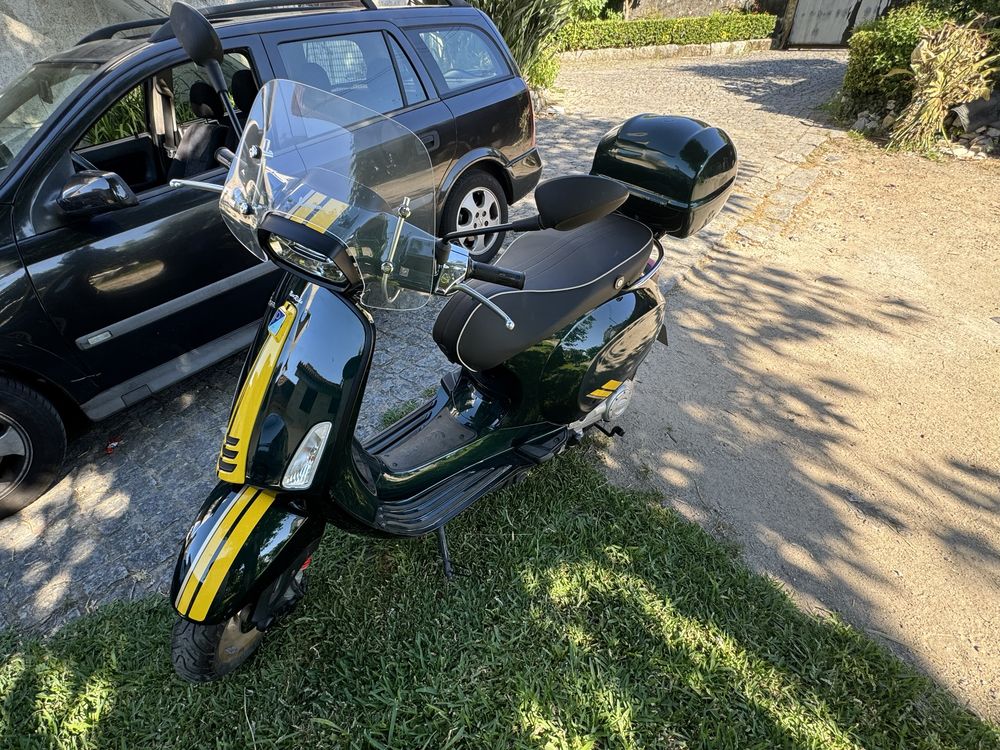 Vendo Vespa Sprint 50cm3 como nova