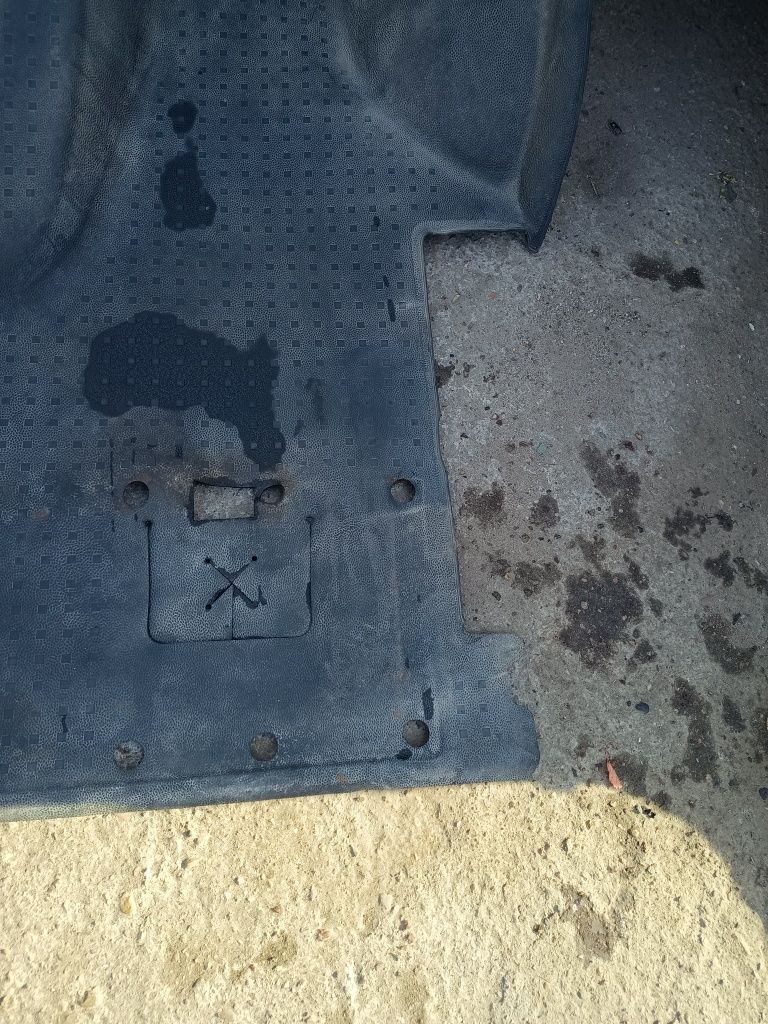 Dywan wykładzina przód VW T5 transporter oryginał