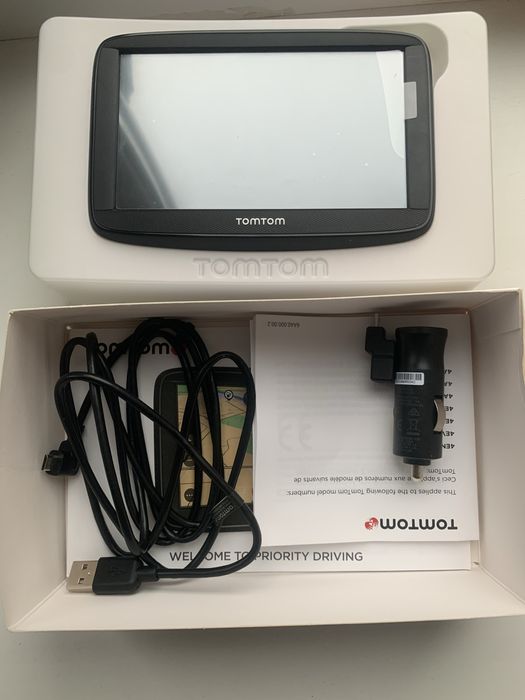Навігатор новий Tom tom start 52