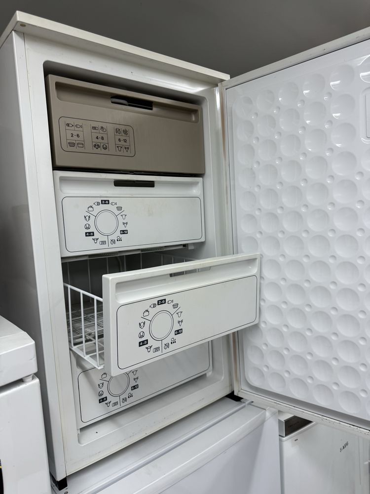 Морозильна камера siemens GS1314