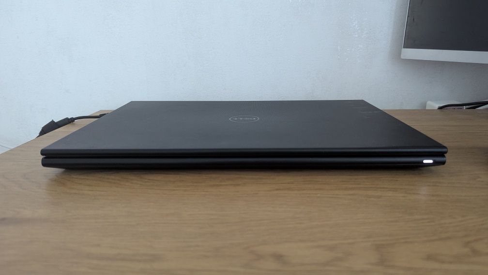 Ноутбук Dell Inspirion 15. 3000 series. 8 ОЗУ. SSD диск.  Nvidia G840m