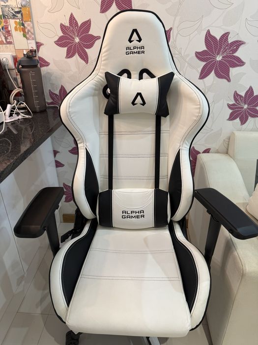 Vendo cadeira gamer.