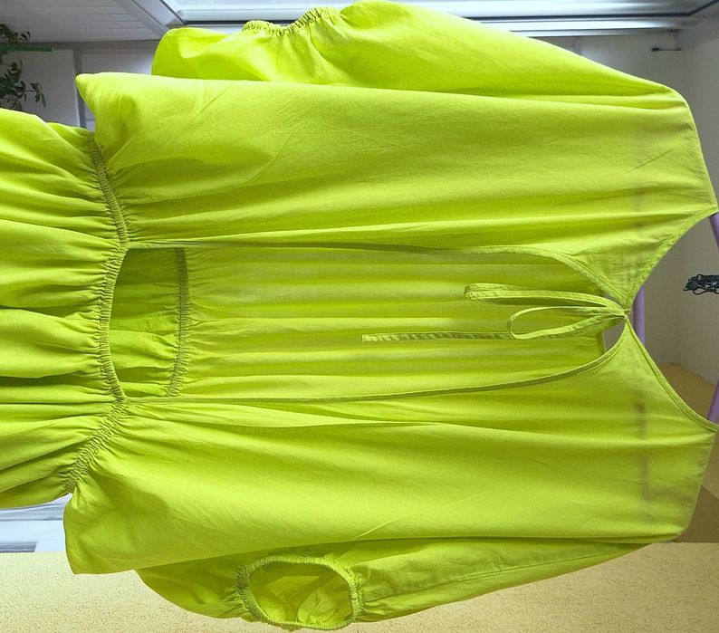 Limonkowa bawełniana krótka sukienka V by Very