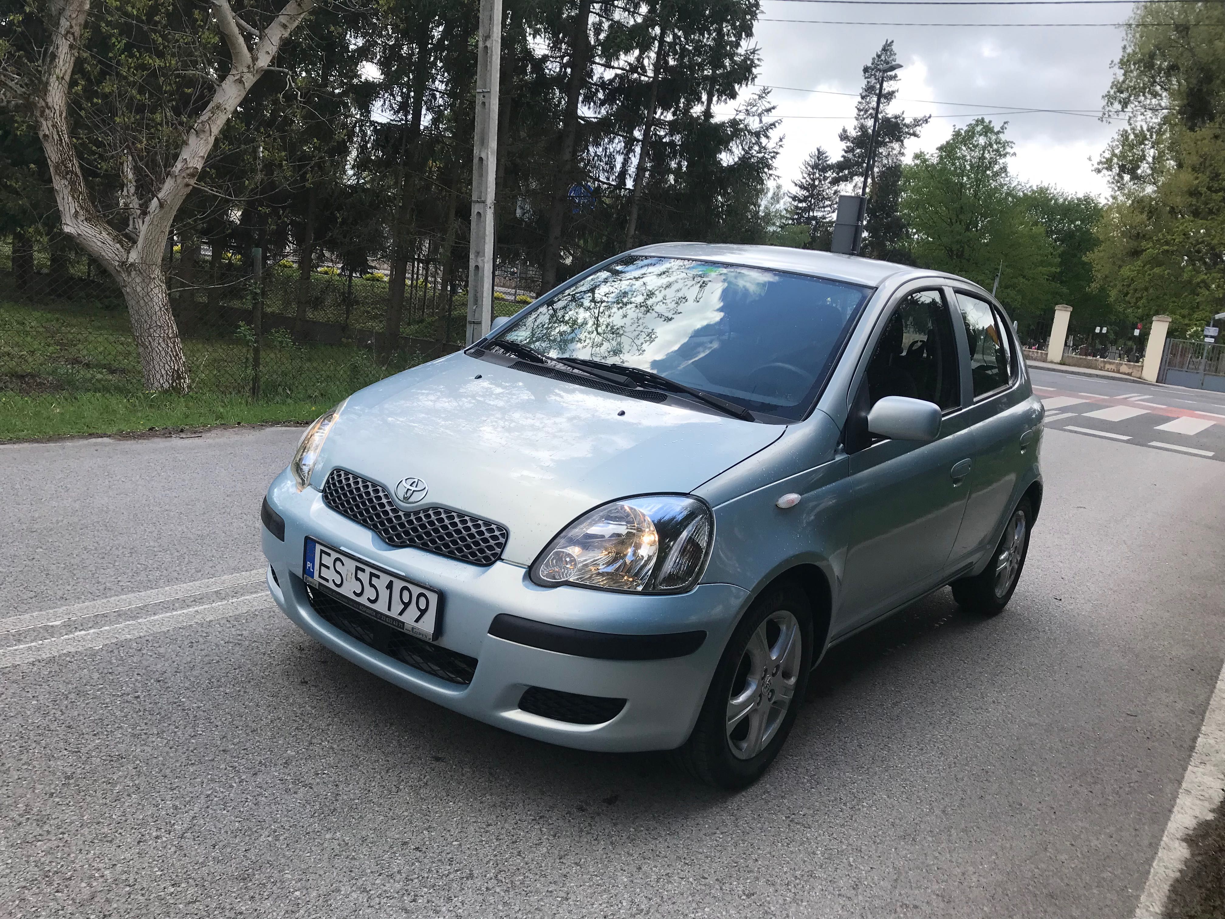 Wypożyczalnia  wynajem Yaris Toyota