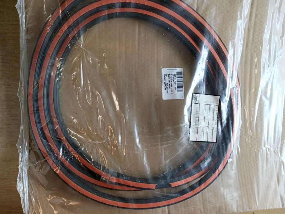 Uszczelka drzwi VW polo N9 okularnik