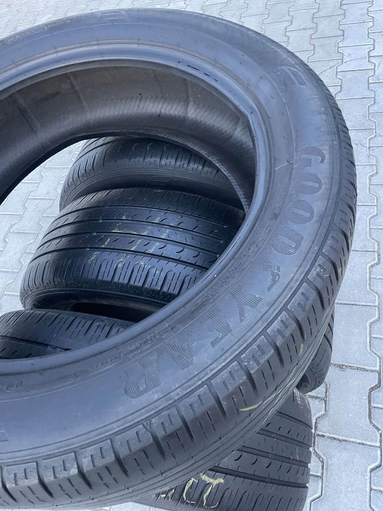 Колеса/резина/гума 225/55R19 Goodyear