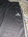 продам хороші треніки Adidas