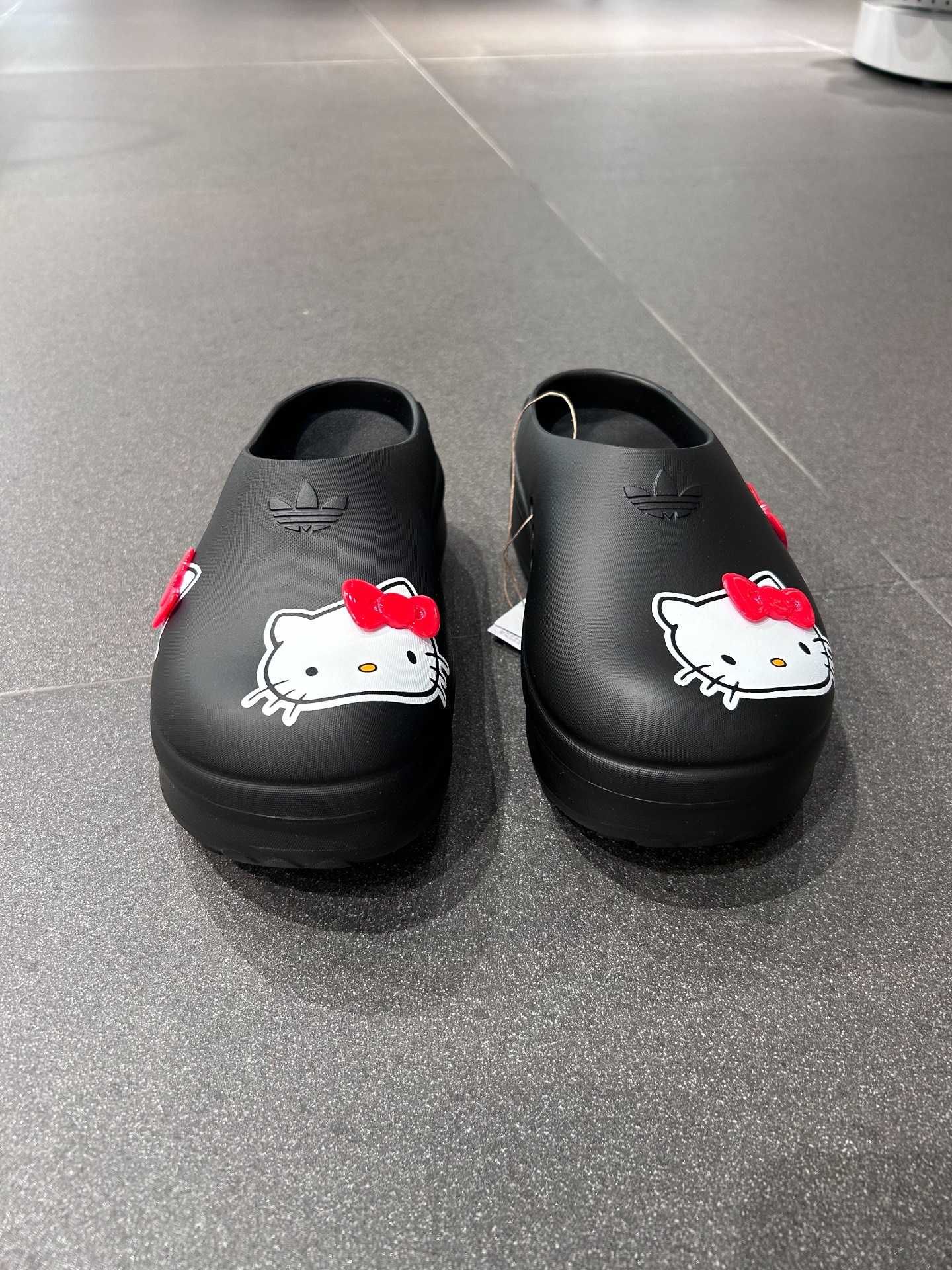 Adidas F OM Stan Smith mule to HelloKitty core black red cloud white37