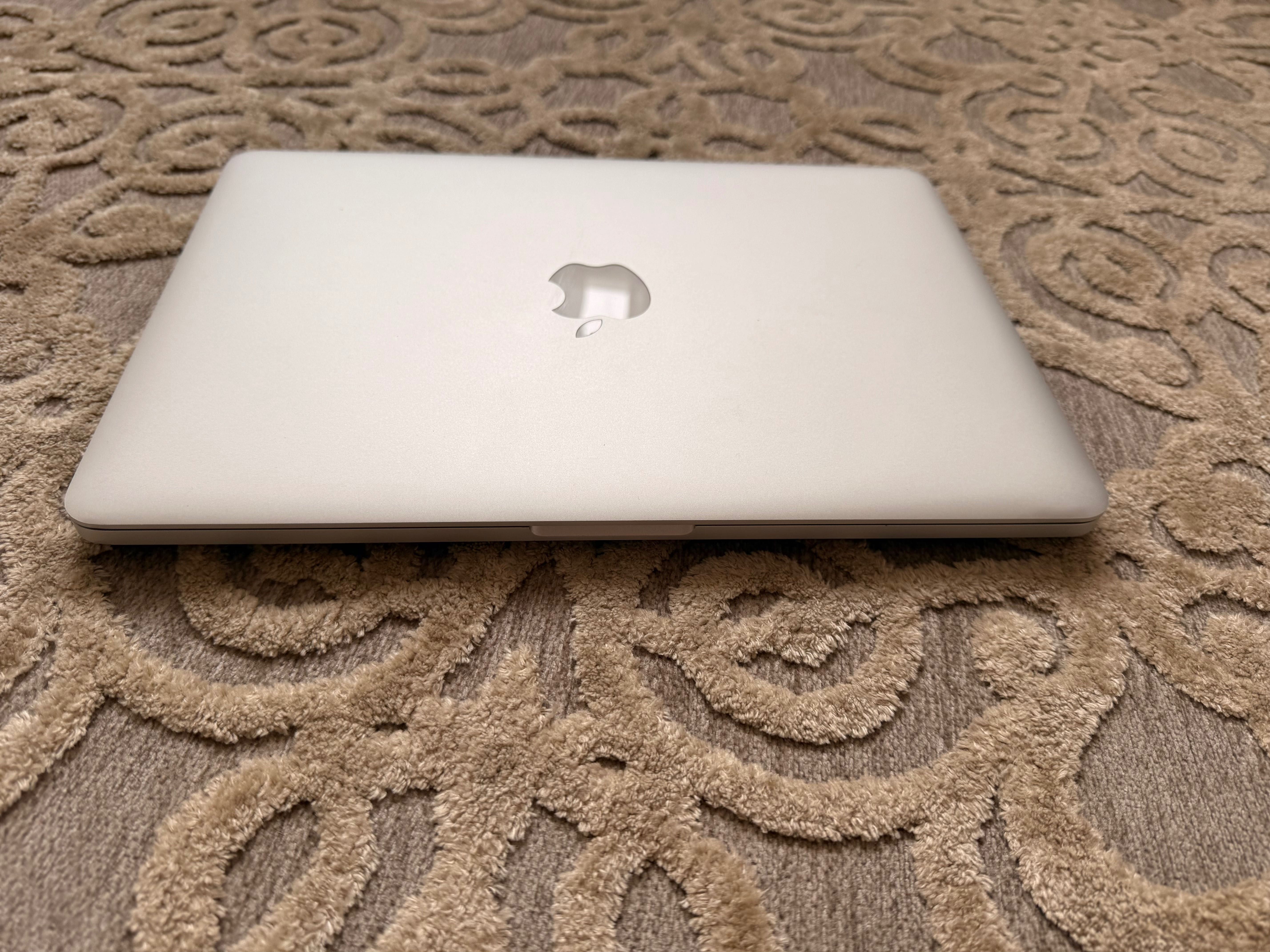 Офіційний MacBook Pro 13 RETINA ЯК НОВИЙ, КОМПЛЕКТ !