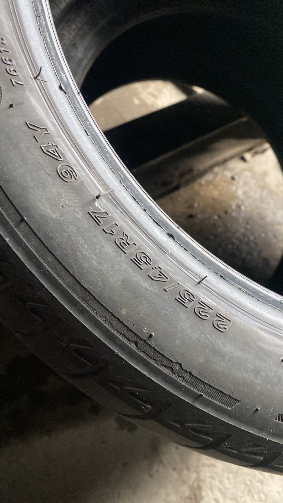 225.45.17 Bridgestone 2шт літо шини резина гума з Європи склад Харків