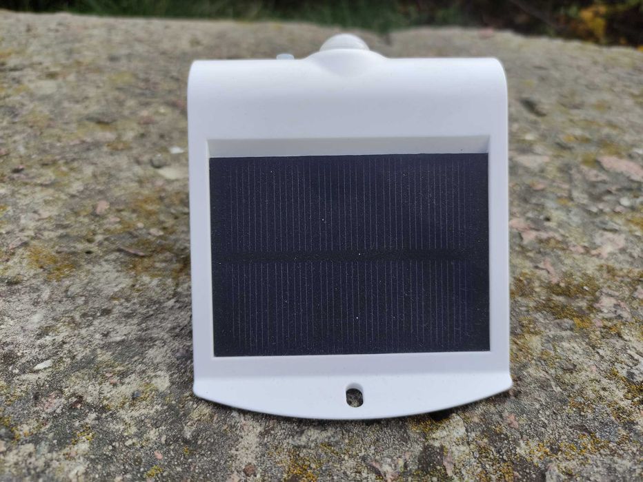 Автономний світильник на сонячній панелі 1,5 Вт акумулятором 1200 мАч
