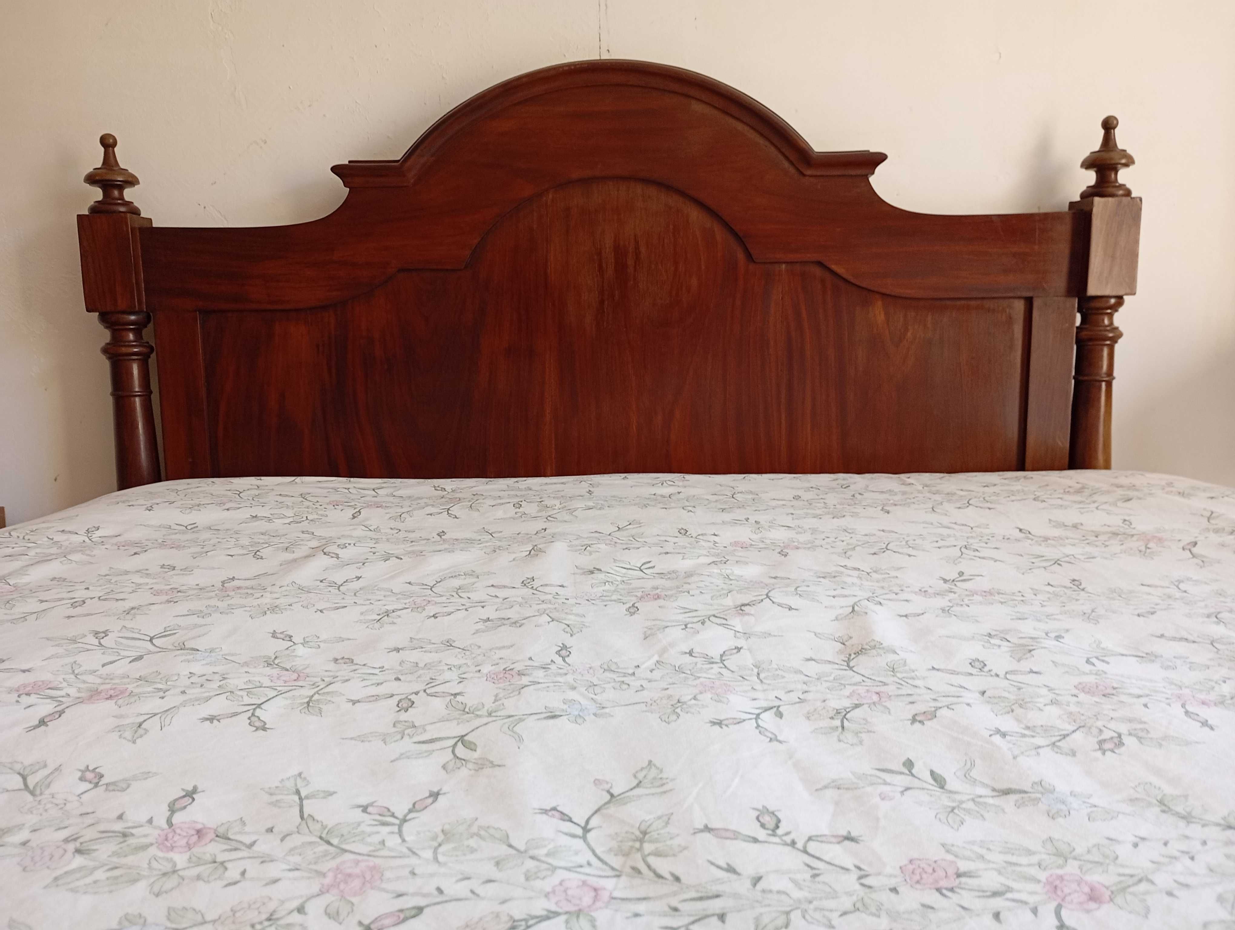 Cama madeira rústica