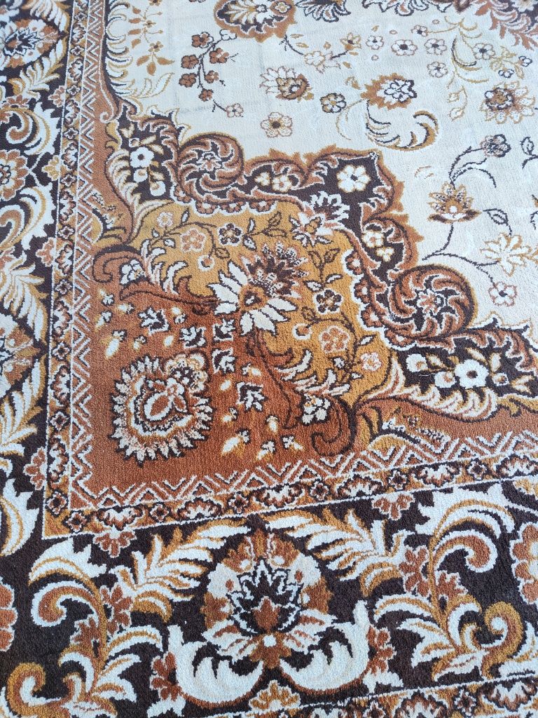 Dywan 3.90 m 3 m