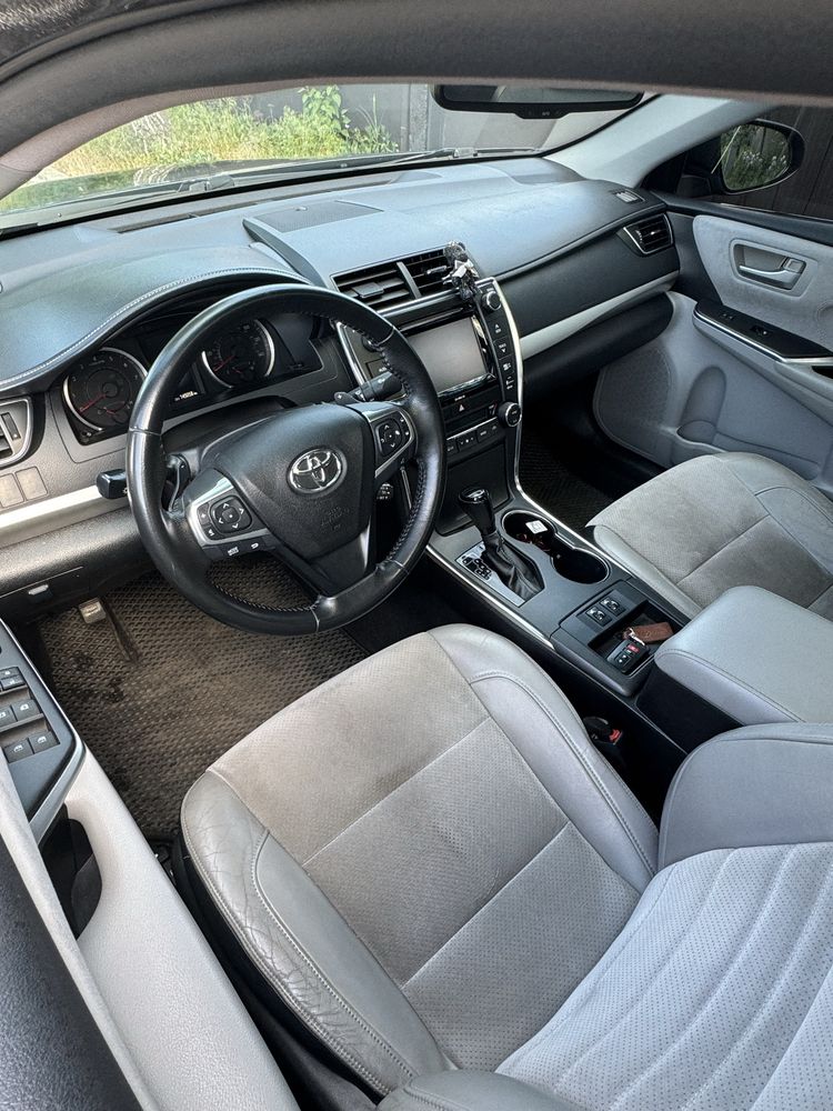 Продам автомобіль Toyota Camry