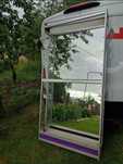 Продам дзеркальну вітрину
