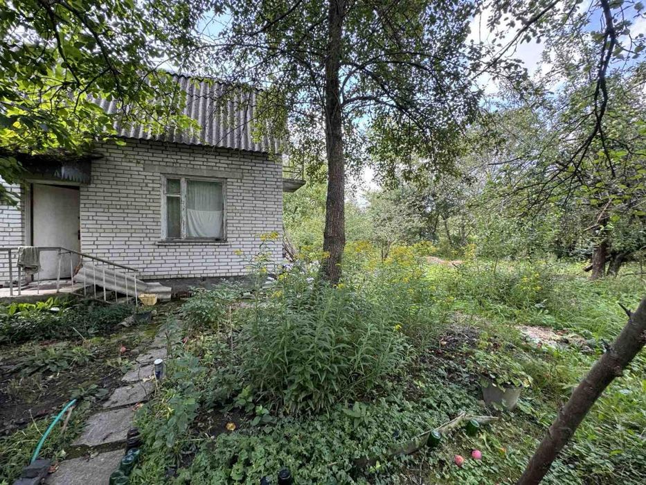 Продаж дачі,ділянка 9 соток,біля лісу,15 хв від Львова. с.Дібрівки