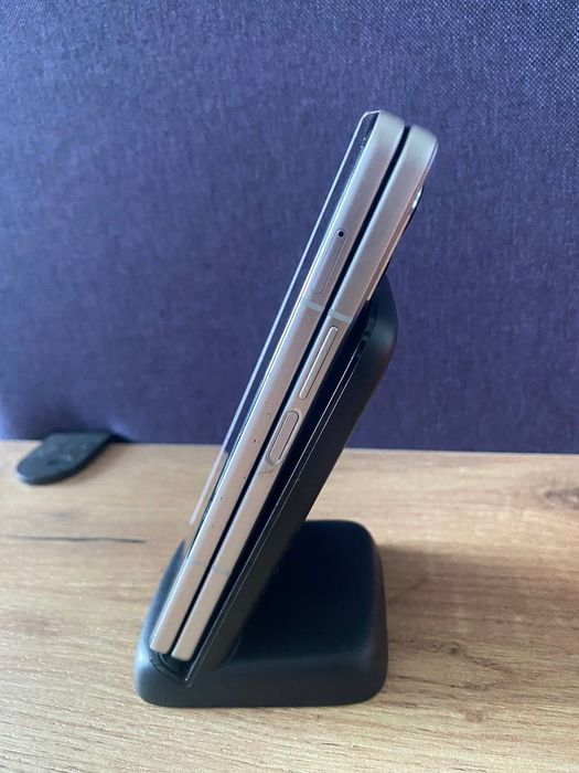 Samsung Galaxy Z Fold3 256GB | Частинами 0% | Гарантія|Неверлок (0956)