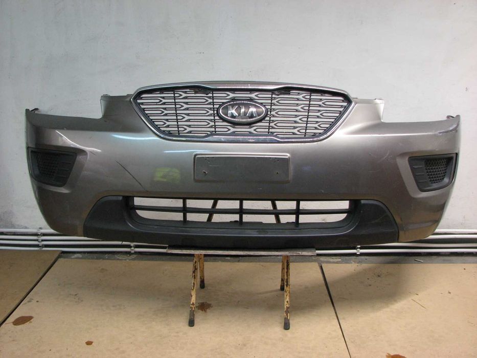 Zderzak przód przedni Kia Carens 3 06-11