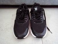 Buty Umbro Fabian rozm. 40 długość wkładki 26 cm