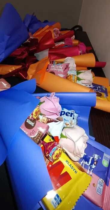 Bukiet kaskadowy ze słodyczy + róże mydlane!