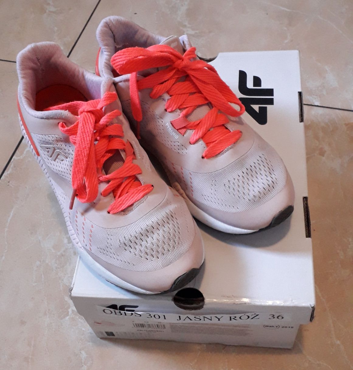 Buty sportowe 4f