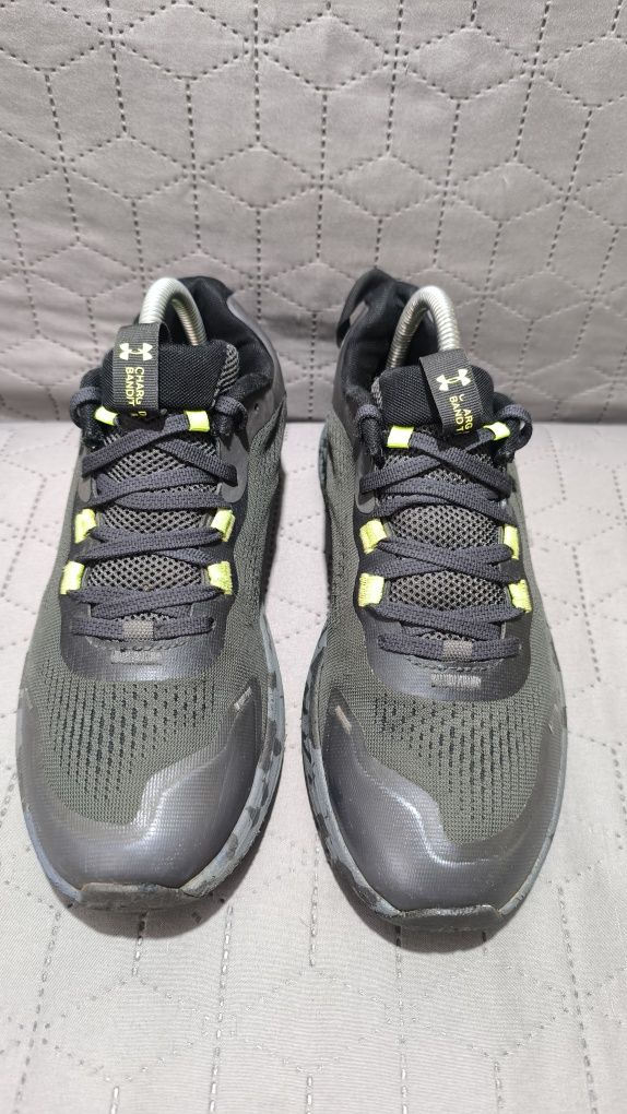 Кросівки Under Armour Charged Bandit, 40 р., 25-25,5 см