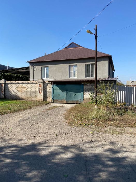 Продам двухэтажный дом в Краматорске (п. Беленькое).