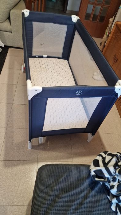 Cama viagem de bebé