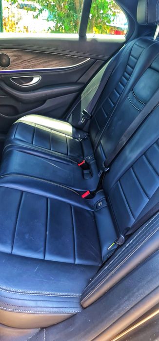 Mercedes Benz E220D AMG LINE