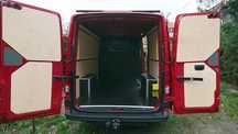 VW Crafter L2H2 Zabudowa ze sklejki