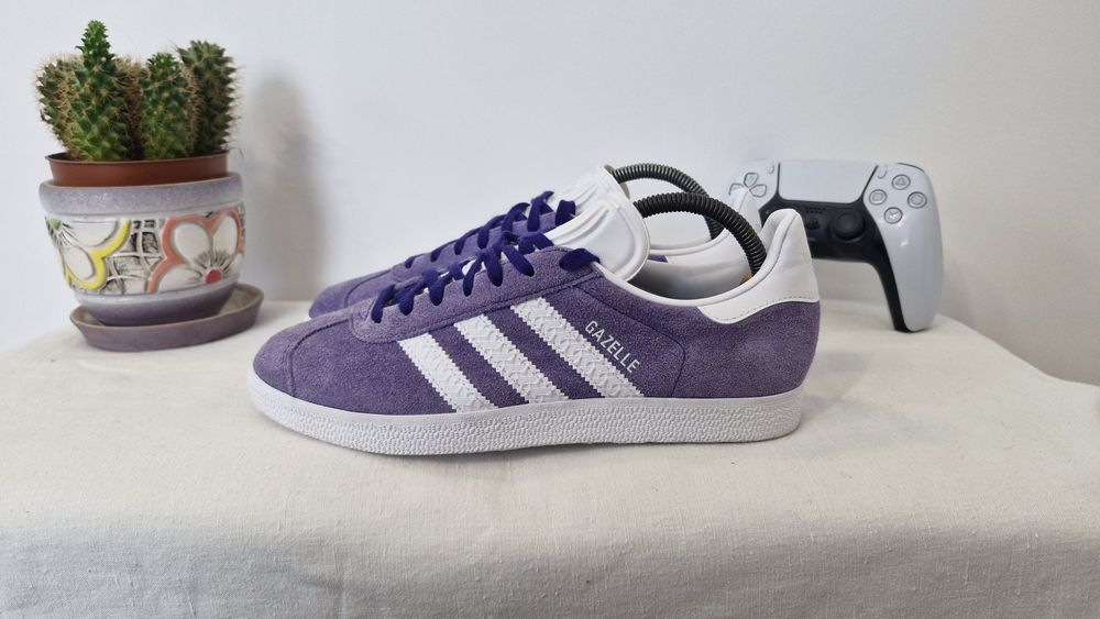 Жіночі кросівки Adidas Gazelle.Розміра 39 і 40