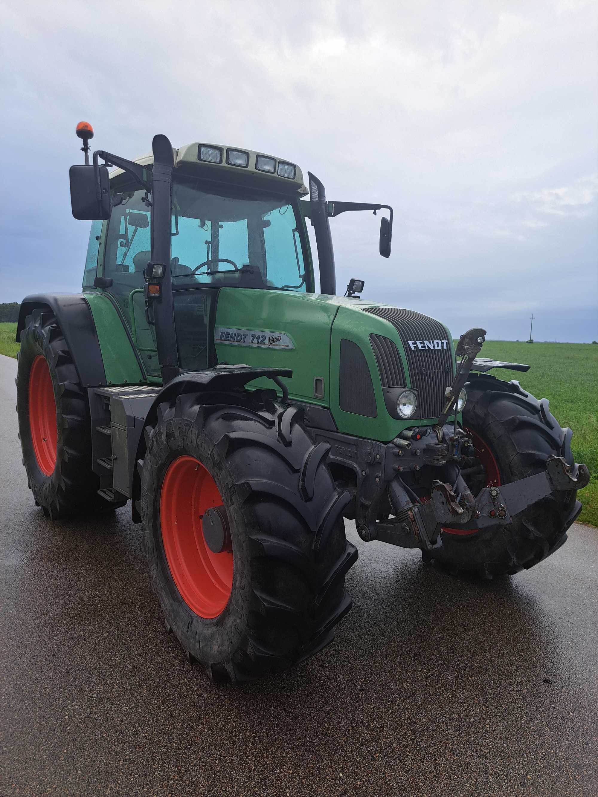 Ciągniki fendt 712