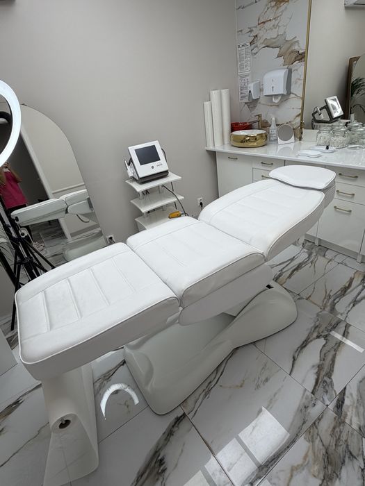 Łozko / fotel kosmetyczne elektryczne