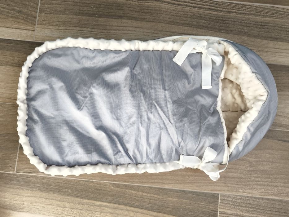 Śpiworek kokon do wózka chrzest zimowy do gondoli