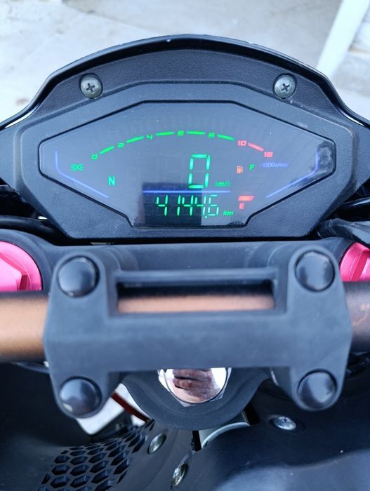 Spark sp 300 t2, Tekken 300 мотоцикл