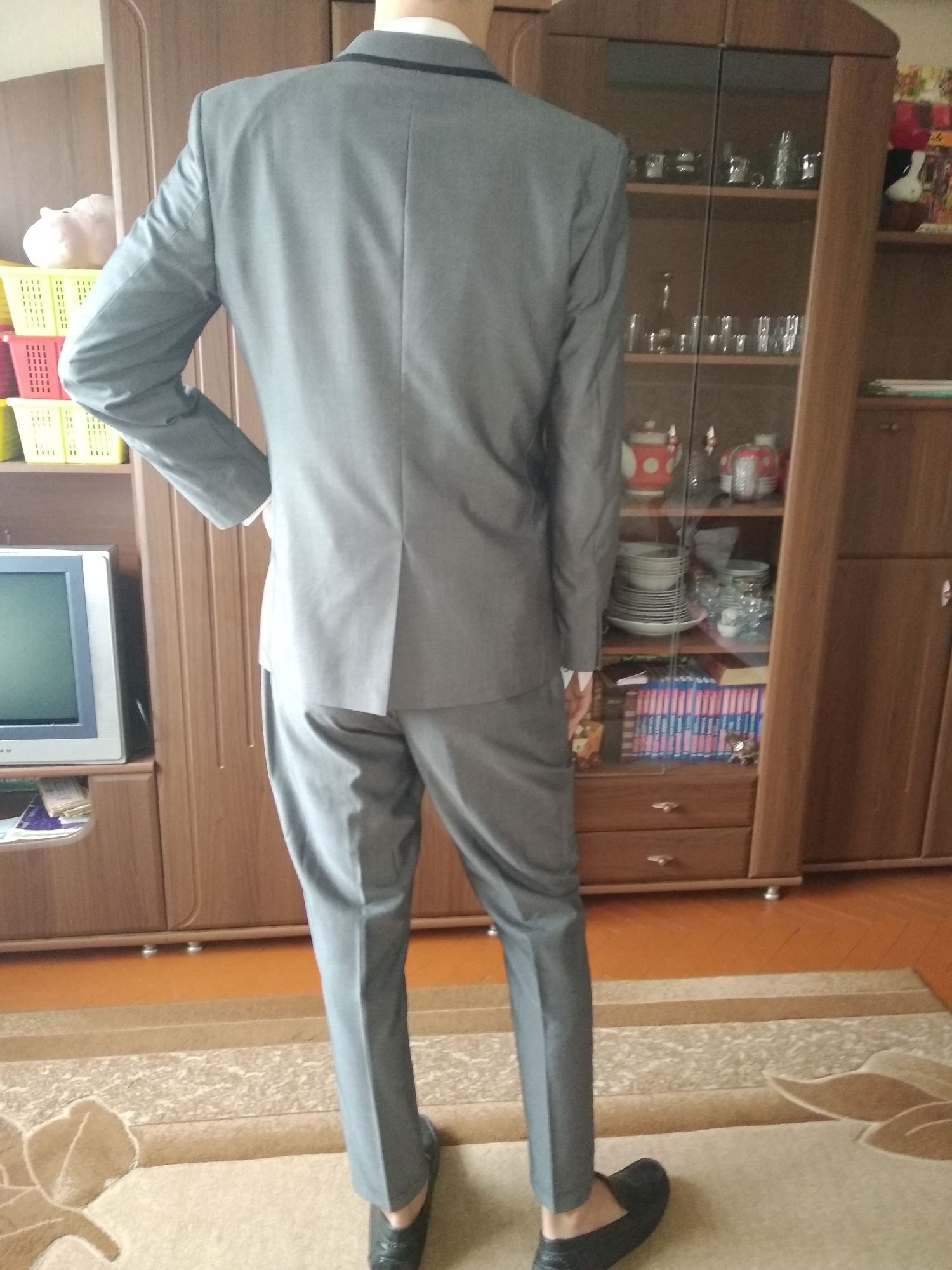 Костюм Burton Menswear(46 розмір)