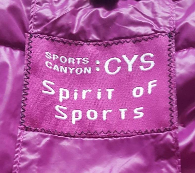 Оригинал.новая,яркая,фирменная куртка-пуховик spirit