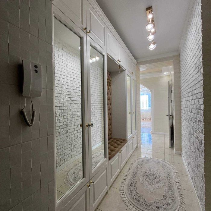 Продається шикарна 3-х кімнатна квартира в центрі з ремонтом