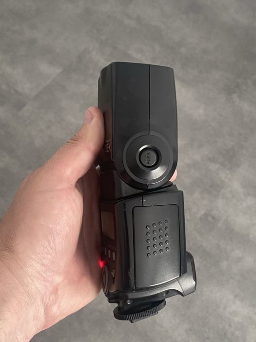 Спалах Canon 430EX