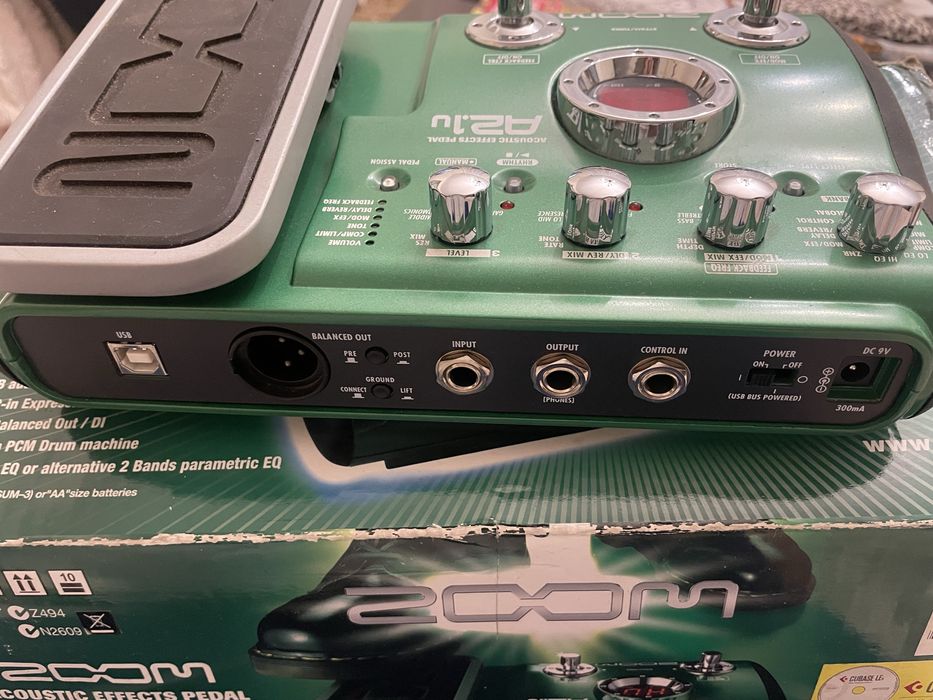 ZooM A-2.1u efekt do gitary akustycznej