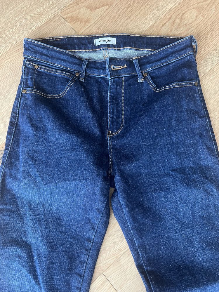 Jeansy Wrangler 28/32 slim Nowe