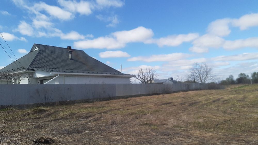 Продам ділянку в с. Требухів вул.Богдана Хмельницького 63